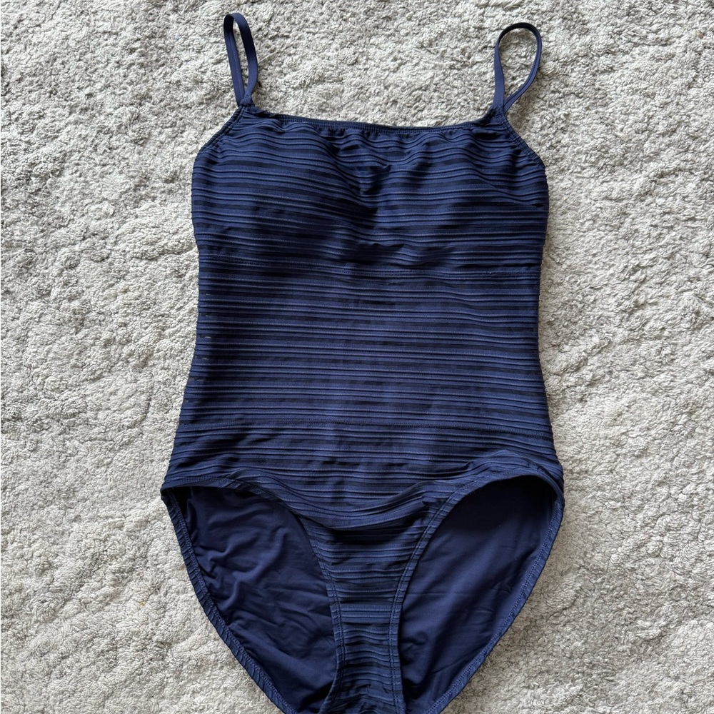 La Blanca One Piece Swimsuit - mesh detail